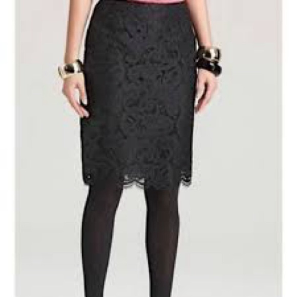 Lilly Pulitzer Black Lace Hyacinth Pencil Skirt - Size 8